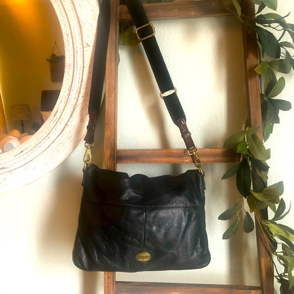 Fossil Leather Crossbody Handbag - Picture 2 of 16